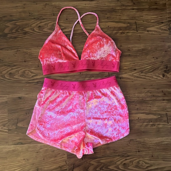 Pink Playboy Set - Picture 1 of 3